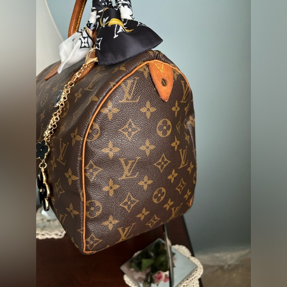 Authentic VTG Louis Vuitton Speedy 30 in Monogram Canvas - Picture 2 of 15